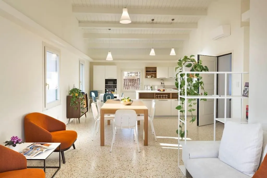 Centro Storico, Appartamento Esclusivo, 4' Piano Senza Ascensore, Perfettamente Isolato E Condizionato 알게로 아파트